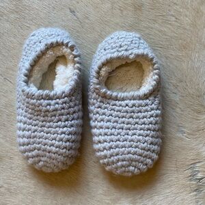 Cozy Gray Knit Slippers